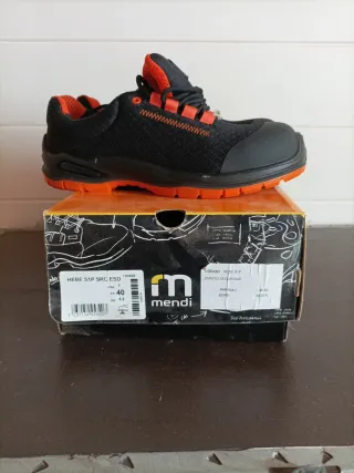Zapatos de seguridad Mendi negros y naranjas