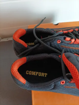 Zapatos de seguridad Mendi negros y naranjas