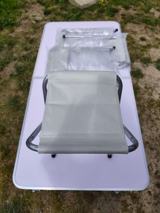Mesa plegable de camping + 4 taburetes - Nueva