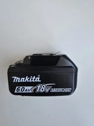 2x Batterie Makita 18V 6Ah Li-Ion LXT Nuove