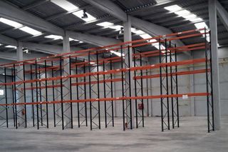 Nave industrial en alquiler en Abrera