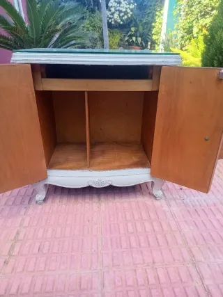 2 MESILLAS DE NOCHE VINTAGE.