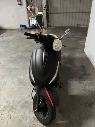 Moto Scooter Mitt 49cc Automática Negra