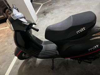Moto Scooter Mitt 49cc Automática Negra