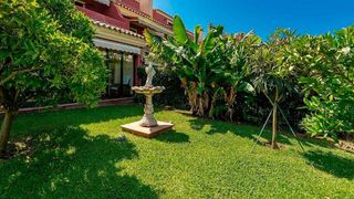 Casa adosada en alquiler en Lomas de Marbella Club - Puente Romano en Marbella