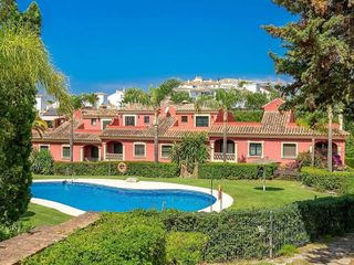 Casa adosada en alquiler en Lomas de Marbella Club - Puente Romano en Marbella