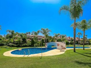 Casa adosada en alquiler en Lomas de Marbella Club - Puente Romano en Marbella