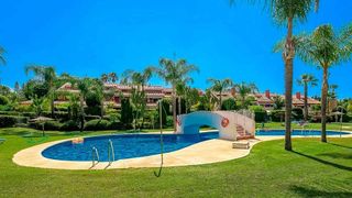 Casa adosada en alquiler en Lomas de Marbella Club - Puente Romano en Marbella