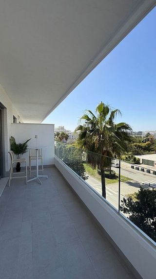 Piso en alquiler en Nueva Andalucía centro en Marbella