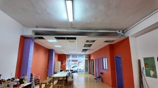 Local comercial en alquiler en Este en Castellón de la Plana