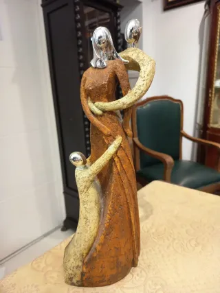 Figura Familia Moderna