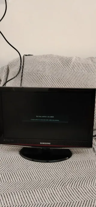 Monitor TV Samsung 22 Negro