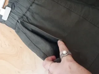 Pantalón corto verde zara M