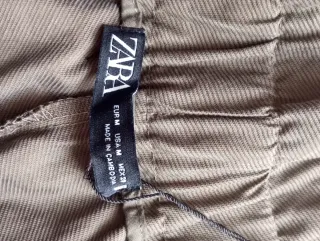 Pantalón corto verde zara M