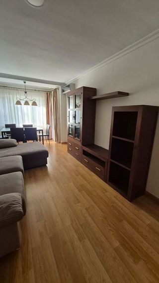 Piso en alquiler en Santa Cruz - Industria - Polígono Campollano en Albacete