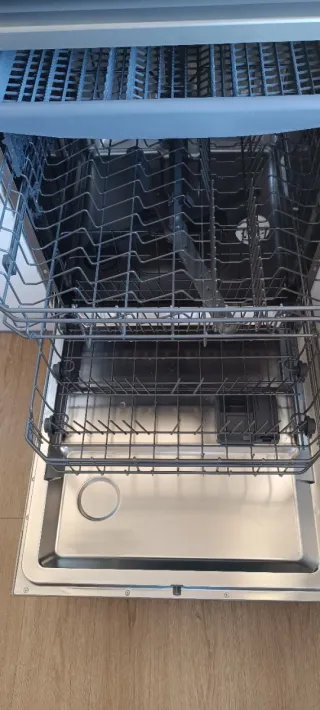 Lavavajillas VOK  COMPLETAMENTE NUEVO P NEGOCIABLE