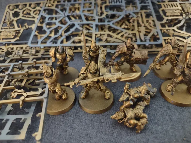 Lote guardias Custodes chustilla Warhammer