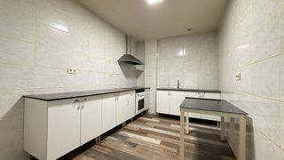 Local comercial en venta en Carcaixent