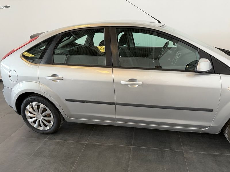 Ford Focus Wagon 1.8 Flexifuel Trend 2007, foto 6