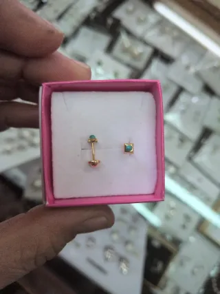 Pendientes Oro 18k Mini Cuadrado Turquesa