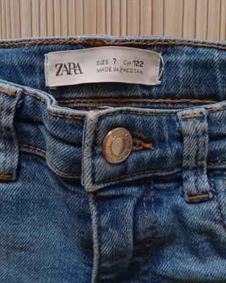 TALLA 7 AÑOS PANTALÓN VAQUERO DE ZARA