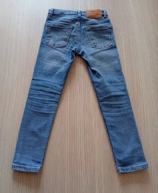 TALLA 7 AÑOS PANTALÓN VAQUERO DE ZARA