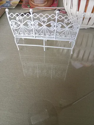 Miniatura banco jardín blanco