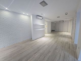 Local comercial en alquiler en Centro en Gijón