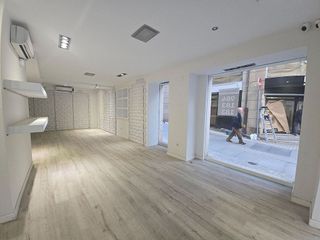 Local comercial en alquiler en Centro en Gijón