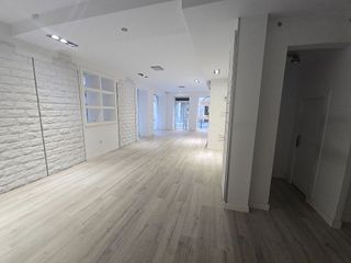 Local comercial en alquiler en Centro en Gijón
