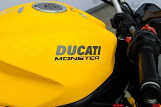 DUCATI MONSTER 821
