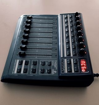 Behringer BCF2000 Control Fader USB MIDI