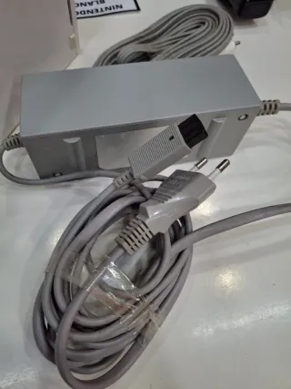 Nintendo Wii Blanca Retrocompatible Completa