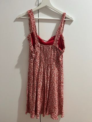 Vestido floral Pull&Bear