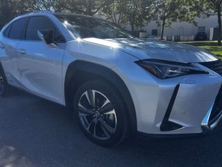 Lexus UX 2020