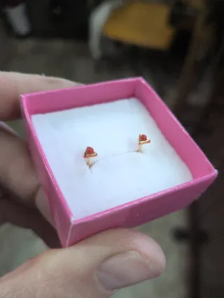 Pendientes Oro 18k Triángulo Coral