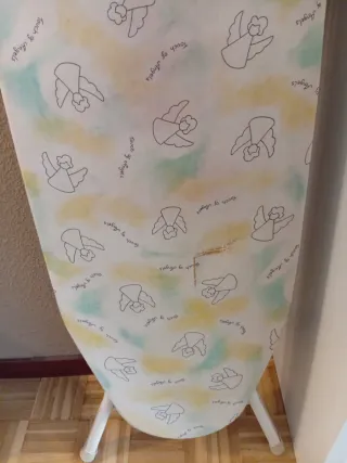 Tabla de planchar con soporte