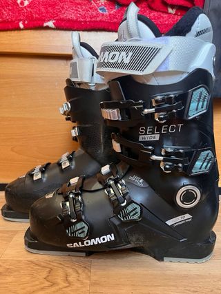 Sci Völkl 161 e Scarponi Salomon 24-24,5