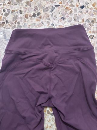 Conjunto mallas y top morado talla S