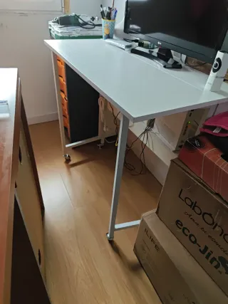 Mesa escritorio auxiliar con ruedas