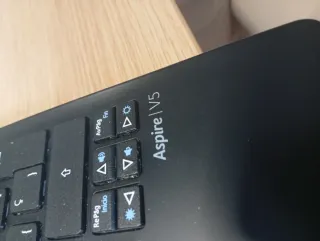 Portátil Acer Aspire V5 - Sin Cargador