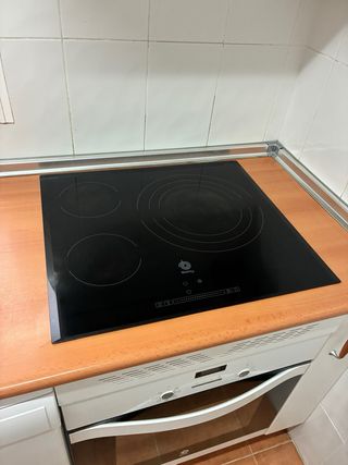 Cocina completa con electrodomésticos