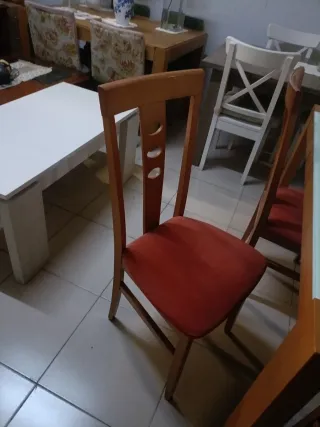 Mesa de comedor con 6 sillas