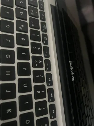 MacBook Pro Apple Plata