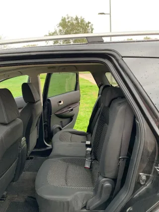 Nissan Qashqai+2 2010