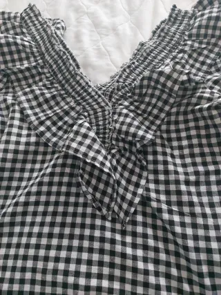Blusa cuadros blanco y negro