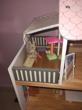 Casita de muñecas con figuras Silvanian Families