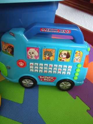 Lote de cosas de bebé: parque, cuna, parque,cuna