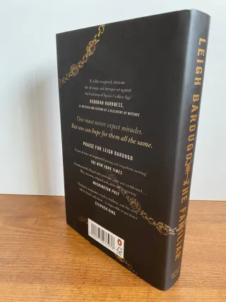 The Familiar Waterstones special ed Leigh Bardugo