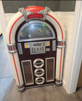 Jukebox Rojo y Beige